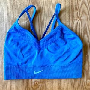 Nike medium sports bra